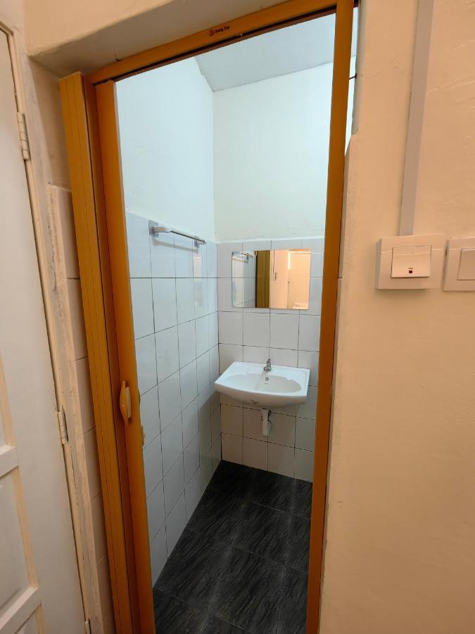 Ww Hostel 22A Private Shower จอร์จทาวน์ ภายนอก รูปภาพ