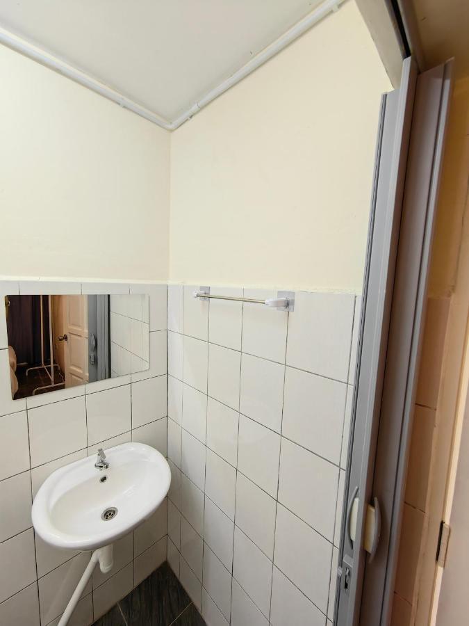 Ww Hostel 22A Private Shower จอร์จทาวน์ ภายนอก รูปภาพ