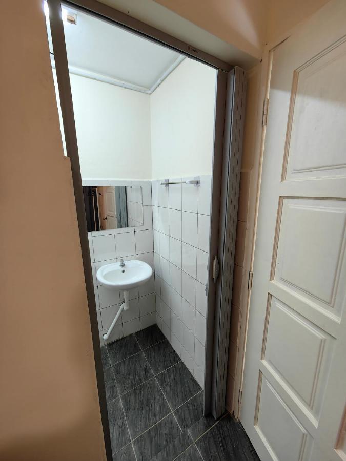 Ww Hostel 22A Private Shower จอร์จทาวน์ ภายนอก รูปภาพ